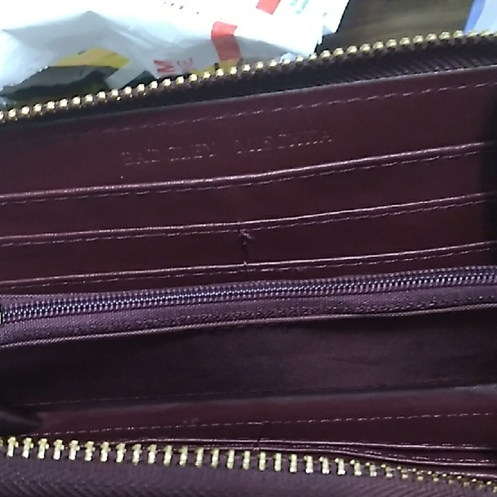 Deep Burgundy Quilted Wallet - Picture 3 of 4